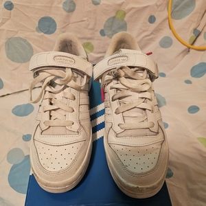 Adidas forum low wms sz 7